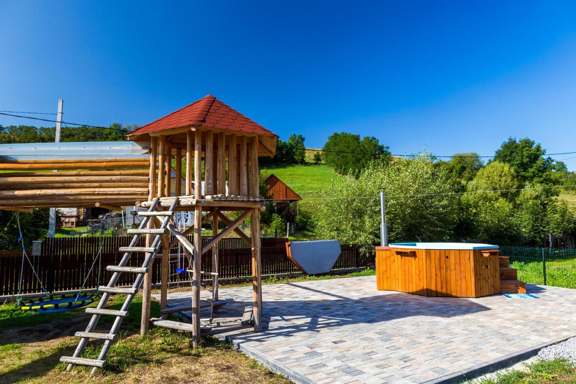Eross Kulcsoshaz Villa Lazarea Ngoại thất bức ảnh