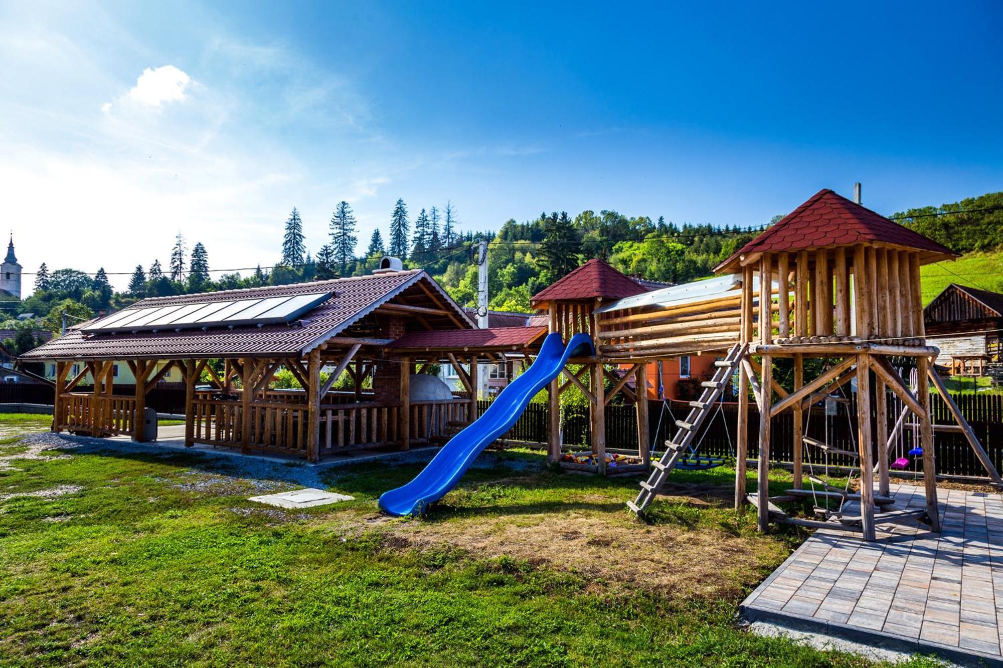 Eross Kulcsoshaz Villa Lazarea Ngoại thất bức ảnh